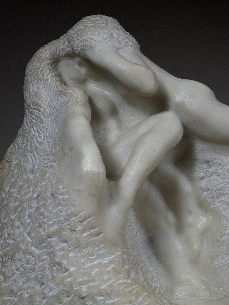Etre pierre : Auguste Rodin. Jeux de nymphes. Vers 1900- 1910, marbre, 53,1 cm x 59 cm x 44,6 cm. Musee Rodin, Paris  © Musee Rodin, Paris/Photo Christian Baraja. 